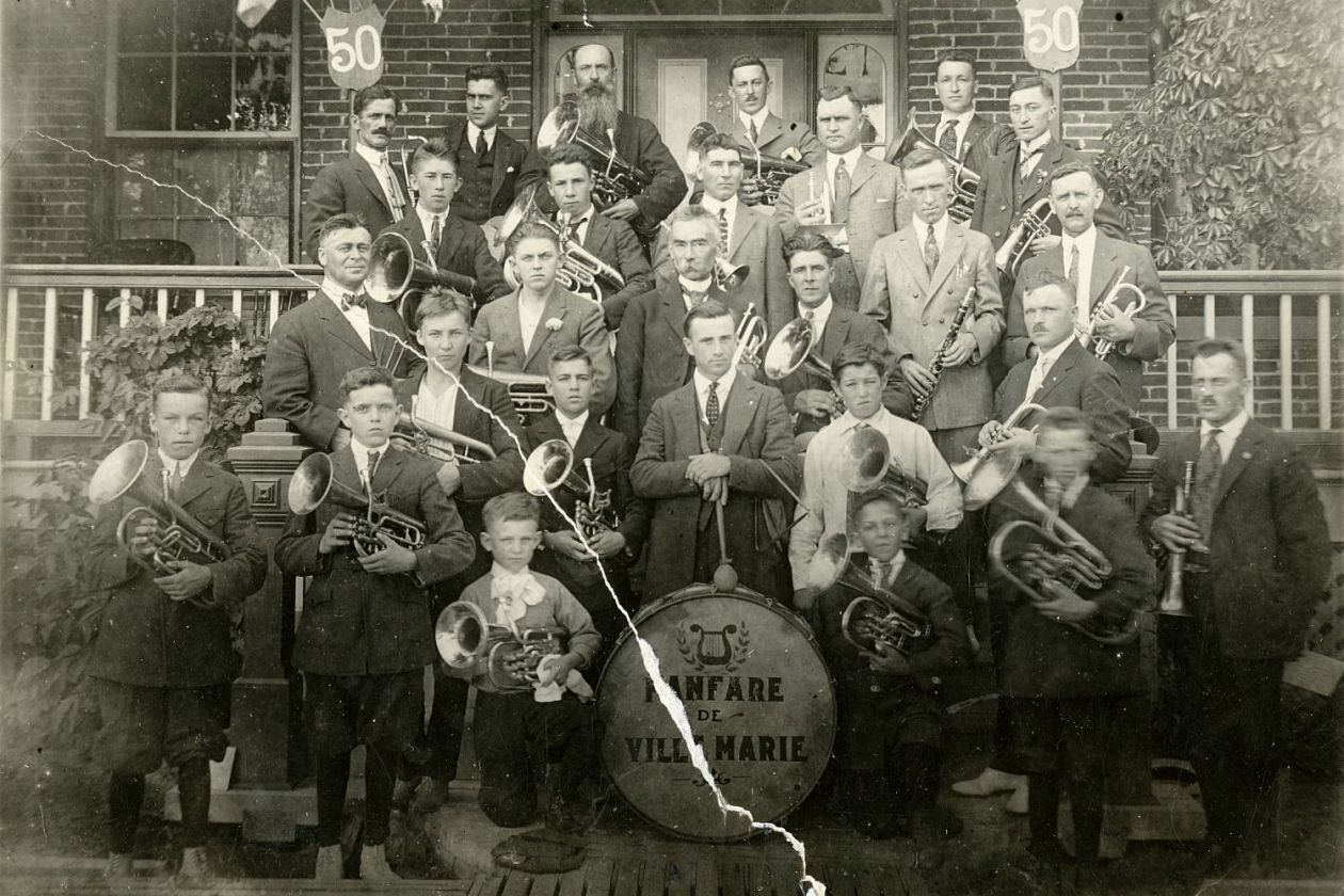 Image of the Ville-Marie brass band, circa 1922