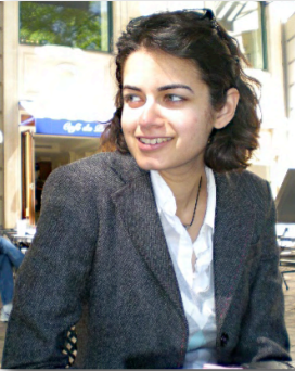 Image of Ayela Khan smiling