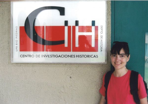 Image of Anne Macpherson outside the Centro De Investigaciones Historicas