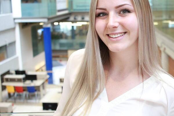 Headshot of Joanna Tinus