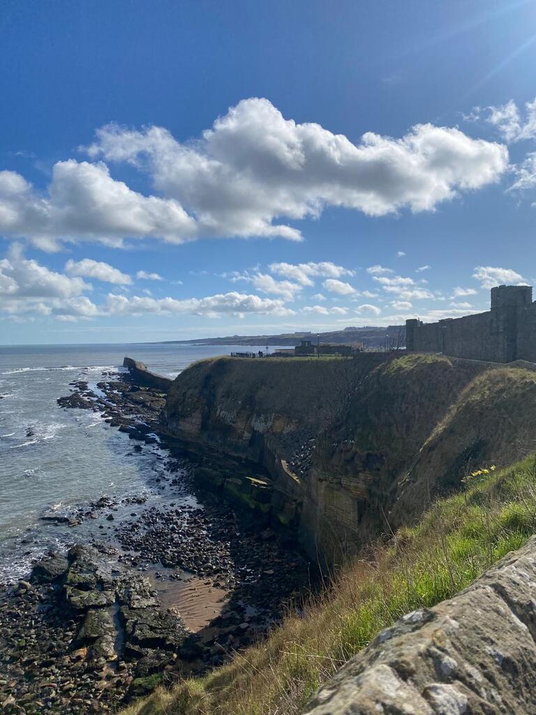 A steep cliff and the ocean
