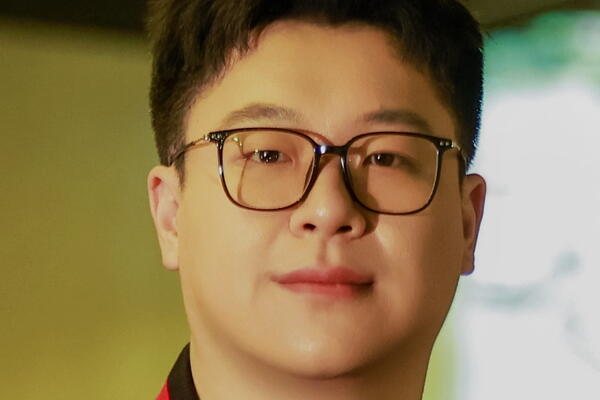Zhihao Sun