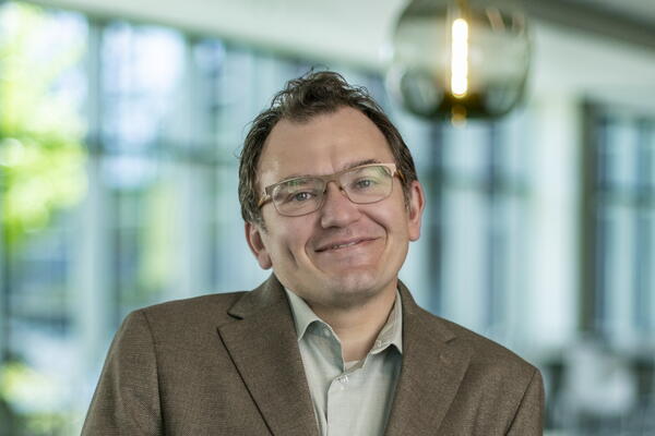 Dr. Ryan Lekivetz