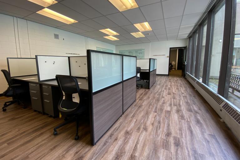 Graduate Student Research Area - Jeffery Hall Library