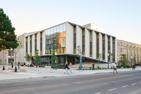 Photo of JDUC where the AMS offices at Queens are.