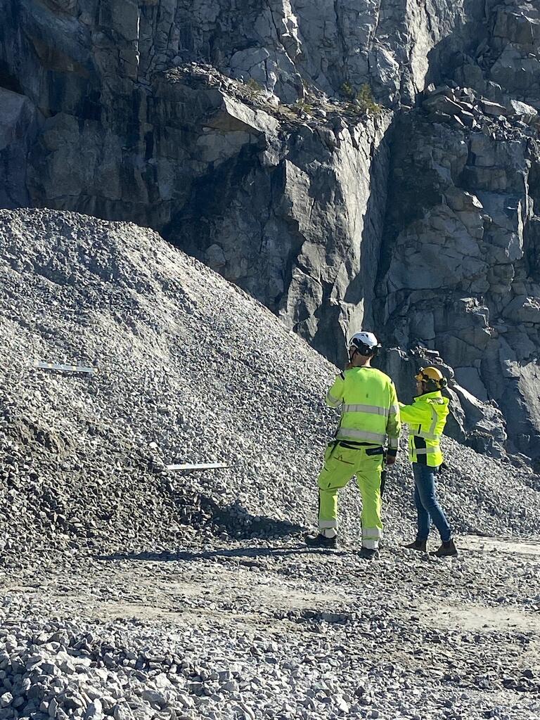 Imaging the aggregate pile at Eker quarry.