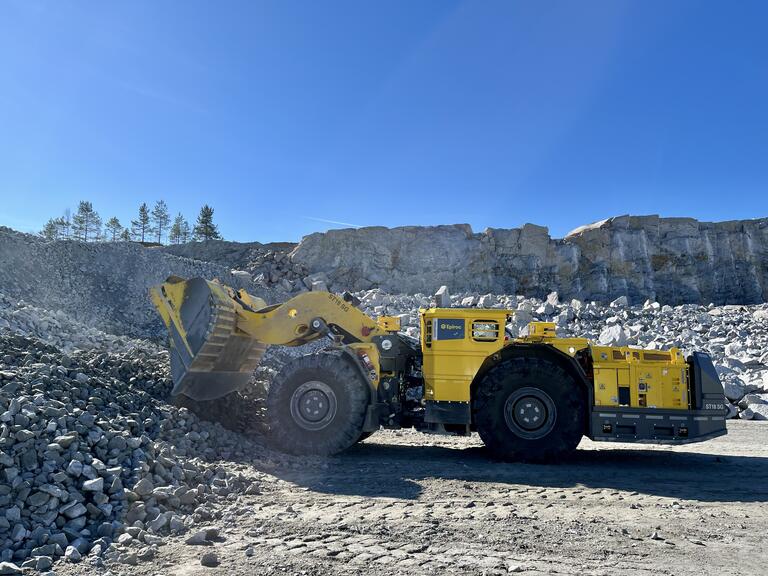 ST18 electric machine excavating at Eker quarry.