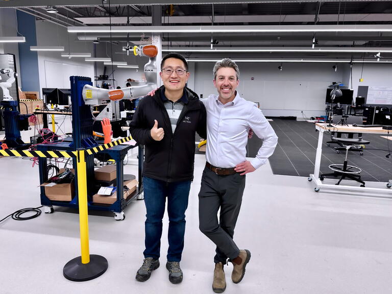 Jie Wang revisits the lab!
