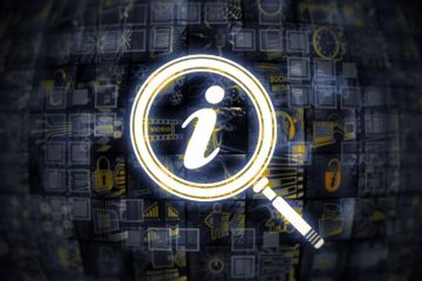 holographic magnifying glass with an italicized i inside