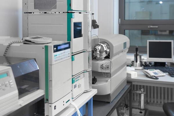 Mass spectronometer machine