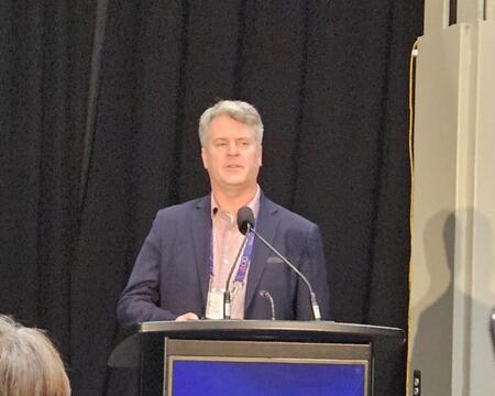 Jason Hendry presenting at DiscoveryX