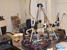 A Janis ST-500 micromanipulated cryogenic probe station.