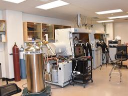 MBraun machine from LOPI (Laboratory of Organic Photonics and Iontronics) at Queen's University
