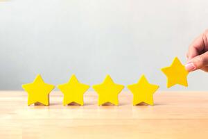 Melissa Balson receives the 2022 Michael Condra Outstanding Student Service Award