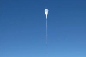 Antarctica balloon launch by international research team, including Prof. Nahee Park of Queen's University, Kingston, Ontario
