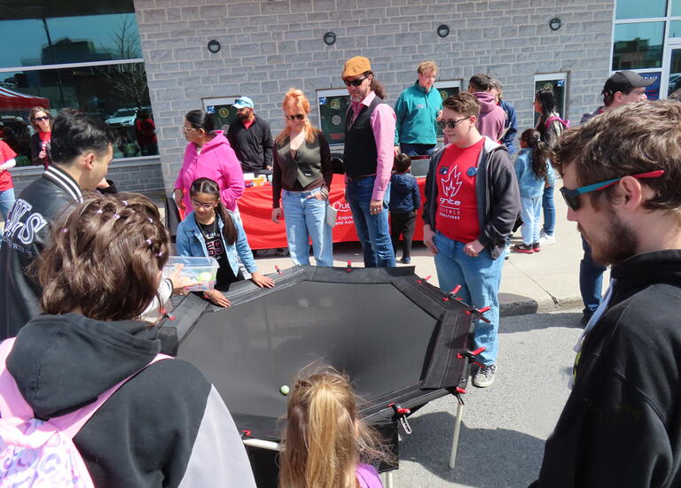 The gravity table was a popular demonstration at our outdoor station.