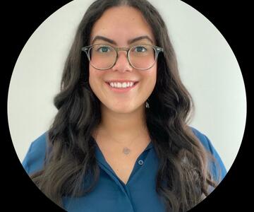 photograph of Cindy Cruz