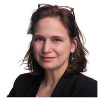 Image of Suzanne Bouclin