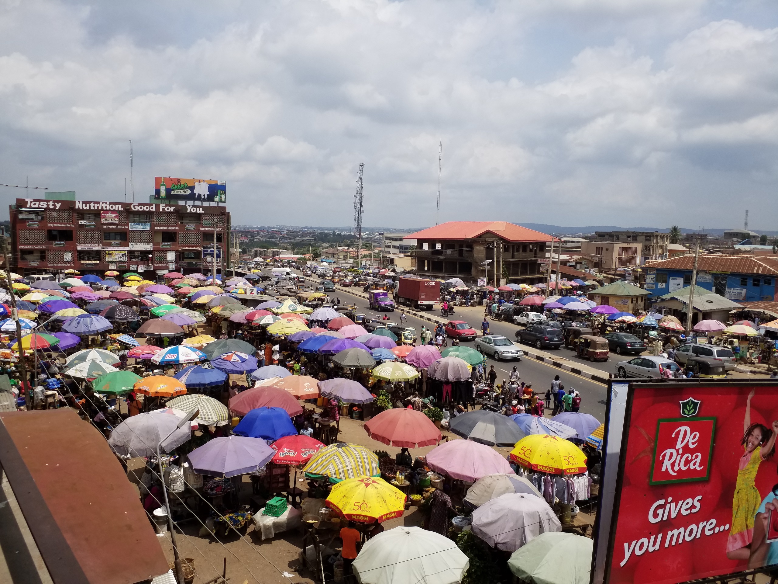 [Aerial photograph of Adelabu Market in Ibadan, Nigeria]