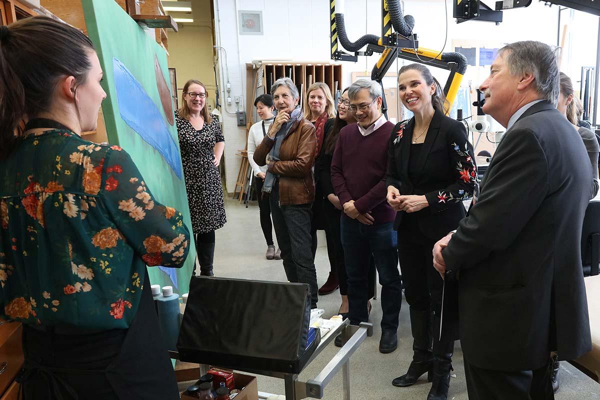 Minister Kirsty Duncan tours the conservation lab