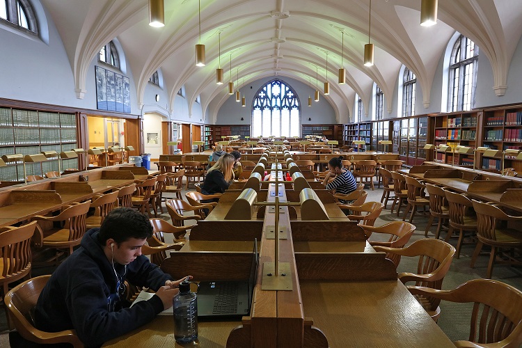 [Photo of a study room within Stauffer Library on Queen's campus]