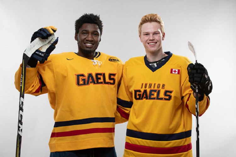 [Photo of two Queen's Gaels and Junior Gaels athletes]