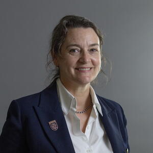 Fiona Kay 