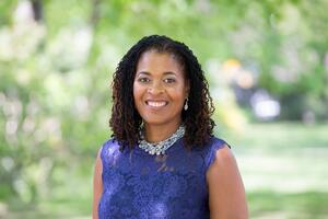 Paulette Senior headshot