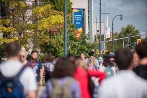 Queen's University, Stauffer Library