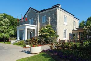 Donald Gordon Centre, Kingston