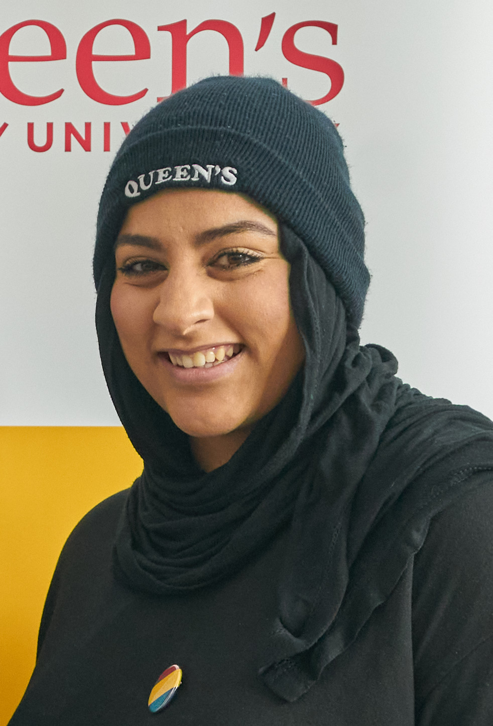 Head shot of Israa smiling after receiving the award.