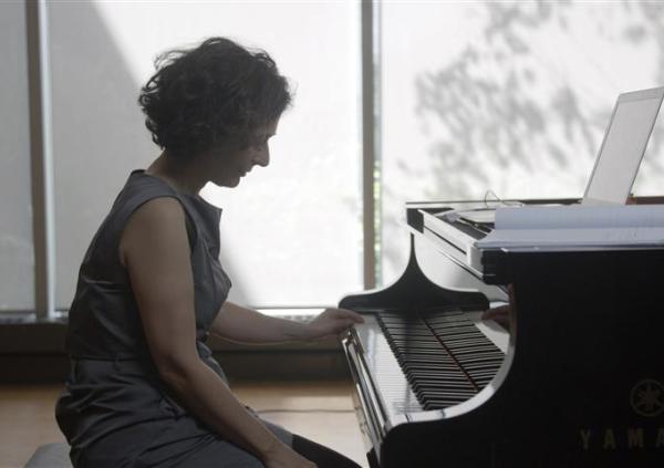 Duet for Solo Piano, a film by Su Rynard