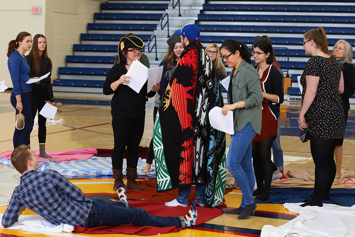 Students participating in KAIROS workshop