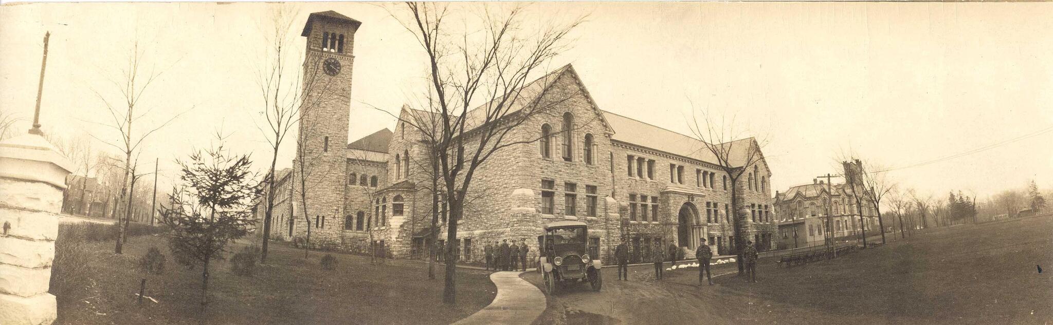 Grant Hall in the 1910s