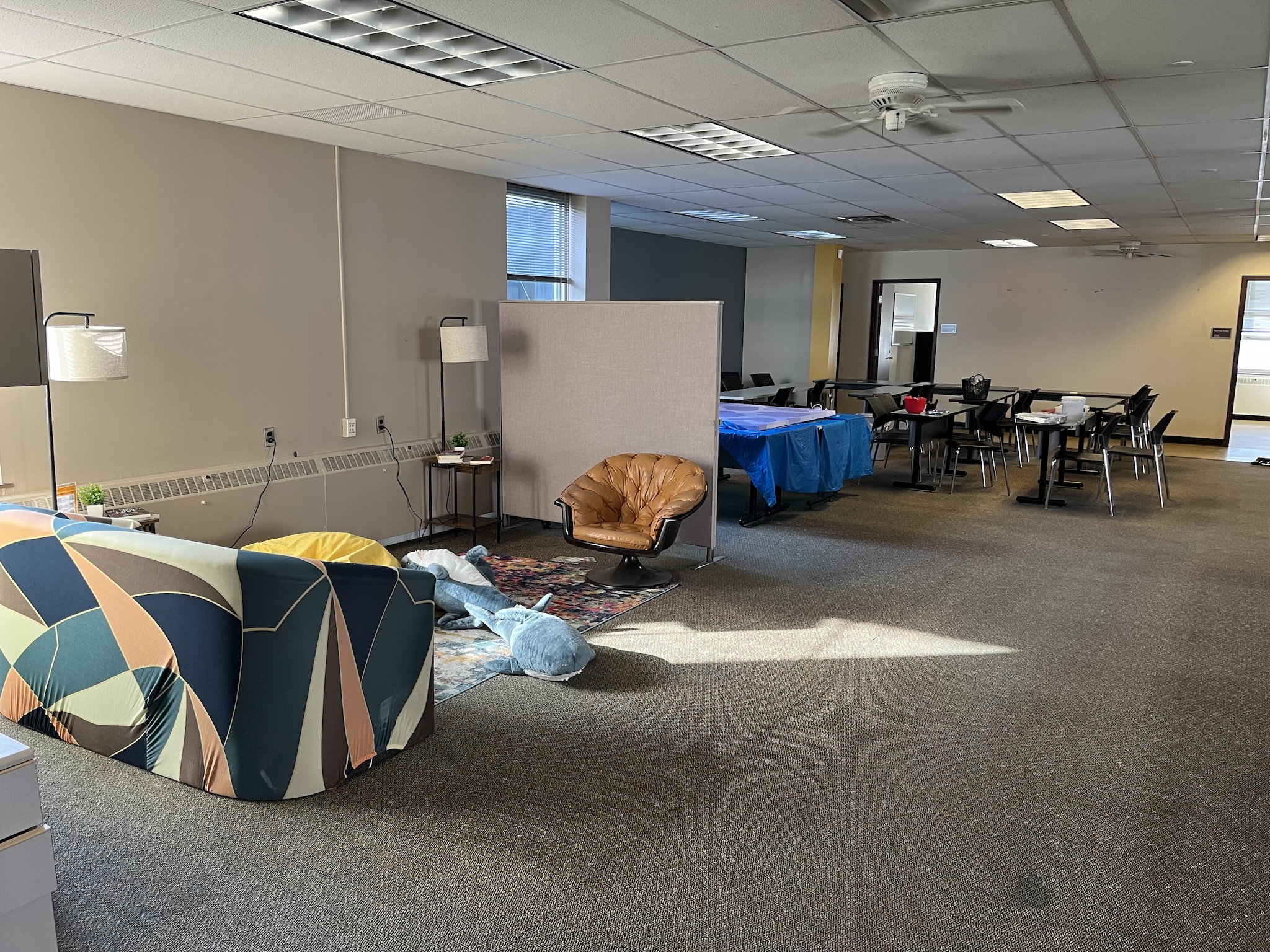 Yellow House Rideau lounge.